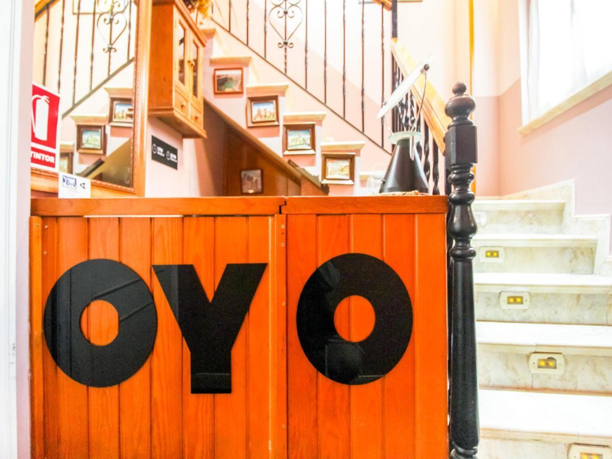 Oyo Hospedaje El Gato เซโกเวีย ภายนอก รูปภาพ